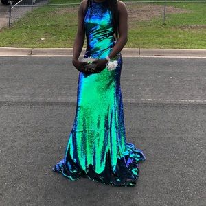 Prom/dinner gown